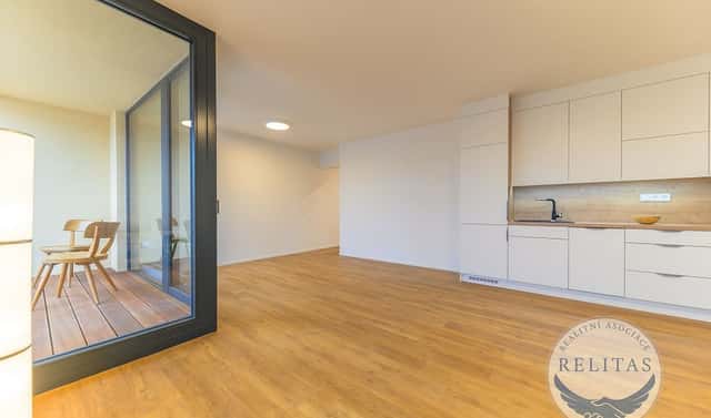 Pronájem bytu 1+kk 31 m², Světova, Praha 8 – Libeň