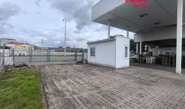 Pronájem pozemku 85 m², Hradec Králové