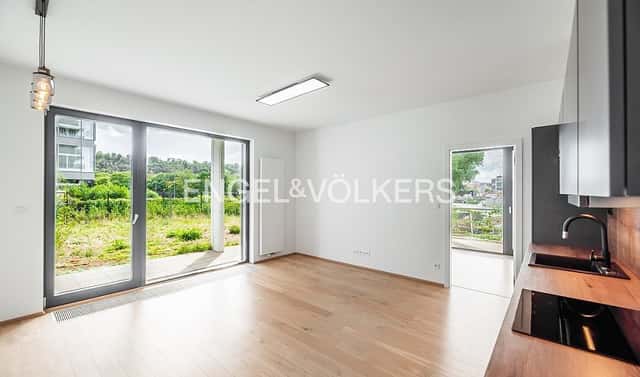 Pronájem bytu 2+kk 59 m², Sokolova, Praha 8 – Karlín
