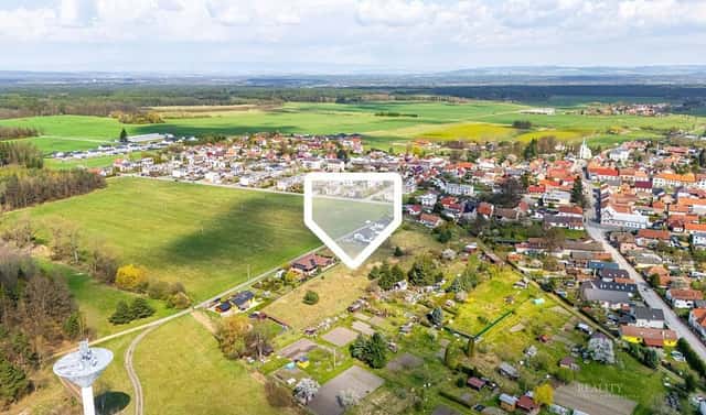 Prodej stavebního pozemku 2 196 m², Lesní, Horní Jelení, okres Pardubice
