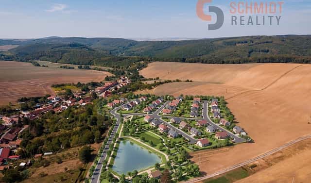 Prodej stavebního pozemku 34 990 m², Koryčany – Jestřabice, okres Kroměříž