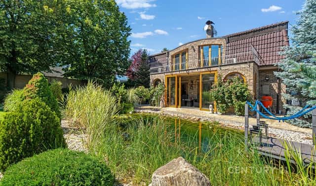 Prodej domu 425 m² s pozemkem 1 675 m², Na Křemínku, Praha 5 – Slivenec