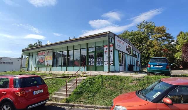 Prodej obchodních prostor 220 m², Lesní, Cheb