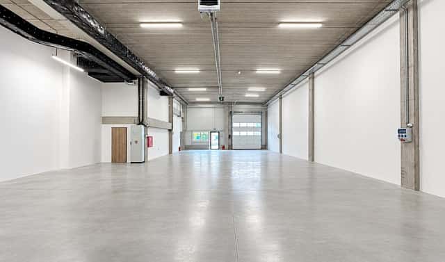 Pronájem skladovacích prostor 550 m², K pérovně, Praha 10 – Hostivař