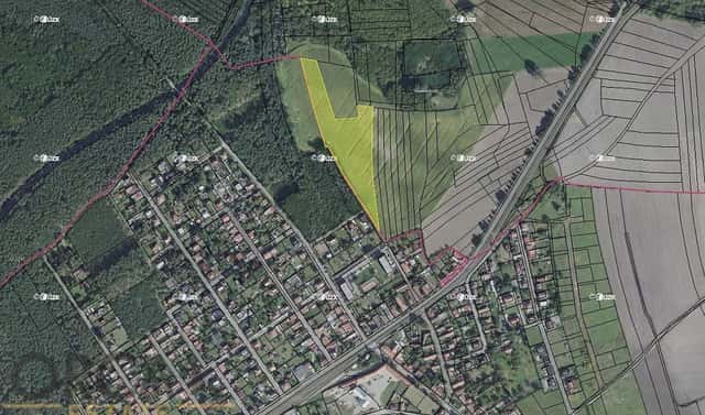 Prodej stavebního pozemku 3 372 m², Sadská, okres Nymburk