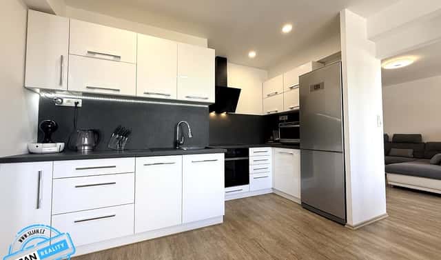 Prodej bytu 3+1 77 m², Albrechtická, Krnov – Pod Bezručovým vrchem, okres Bruntál