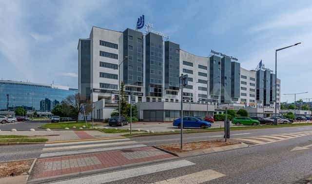 Pronájem obchodních prostor 900 m², Aviatická, Praha 6 – Ruzyně
