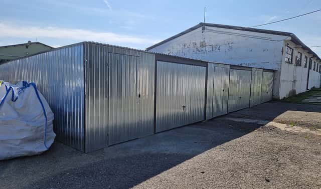Pronájem garáže 5 x 6 m ul. Na Sezníku, Olomouc - Černovír, Na Sezníku, Olomouc