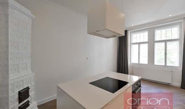 Pronájem bytu 2+kk 54 m², náměstí Jiřího z Poděbrad, Praha 3 – Vinohrady
