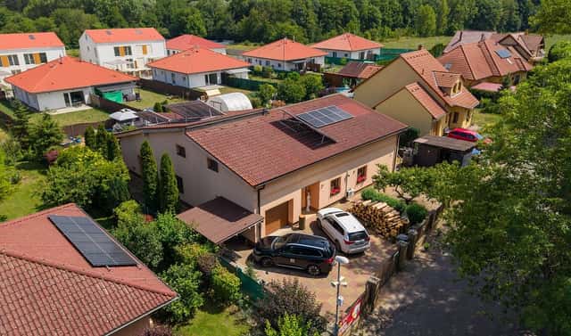 Prodej domu 240 m² s pozemkem 947 m², Lísa, Velvary, okres Kladno