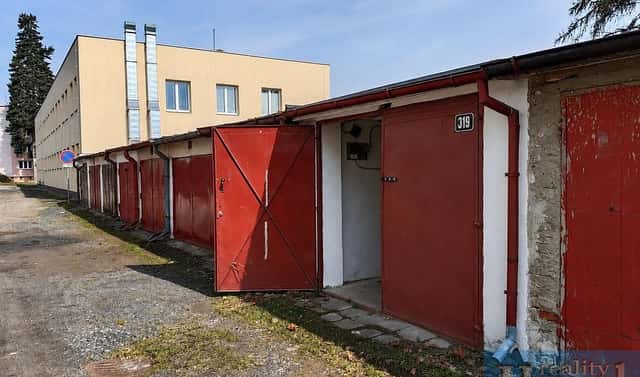 Prodej garáže v Pelhřimově na Požárnické, Pod Floriánem, Pelhřimov