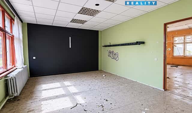 Prodej nájemního domu, činžáku 200 m², Smiřických, Náchod