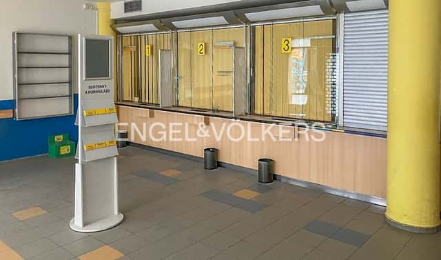 Pronájem obchodních prostor 257 m², Chrudimská, Praha 3 – Vinohrady