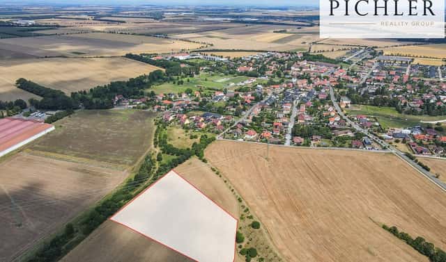 Prodej pole 15 825 m², Červený Újezd, okres Praha-západ