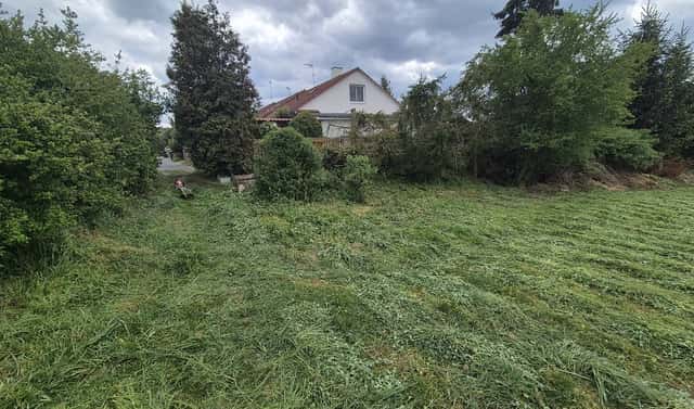 Prodej stavebního pozemku 1 297 m², Jižní, Psáry – Dolní Jirčany, okres Praha-západ