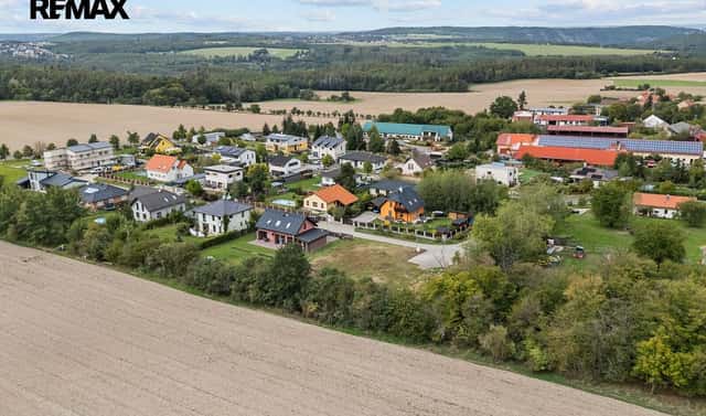Prodej stavebního pozemku 887 m², Davle, okres Praha-západ