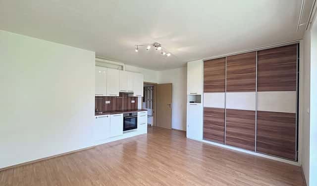 Prodej bytu 1+kk 94 m², Ovesná, Hostivice, okres Praha-západ