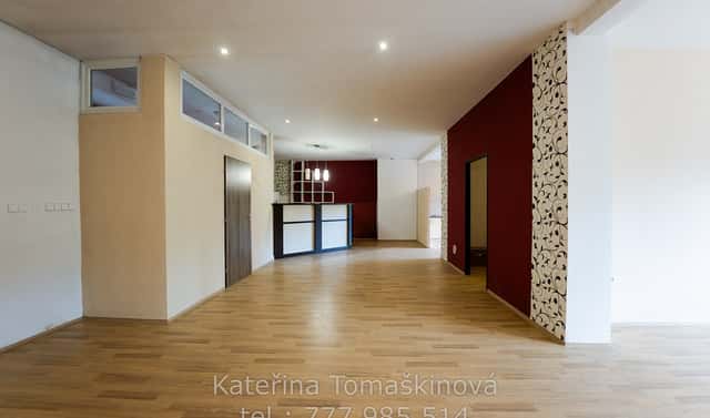 Pronájem obchodních prostor 173 m², Bradyových, Nové Město na Moravě, okres Žďár nad Sázavou