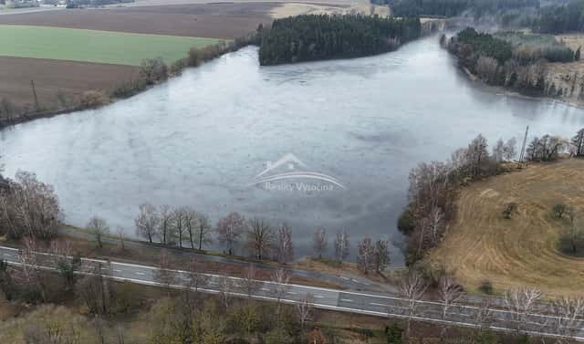 Prodej vodní plochy 138 387 m², Kamenice nad Lipou – Vodná, okres Pelhřimov