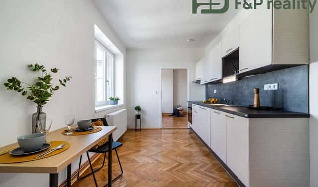 Pronájem bytu 2+1 51 m², Zámecká, Kolín – Kolín I