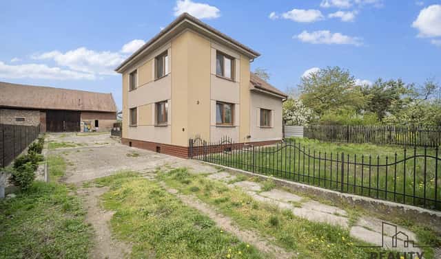 Prodej domu 190 m² s pozemkem 660 m², Bukovina nad Labem, okres Pardubice