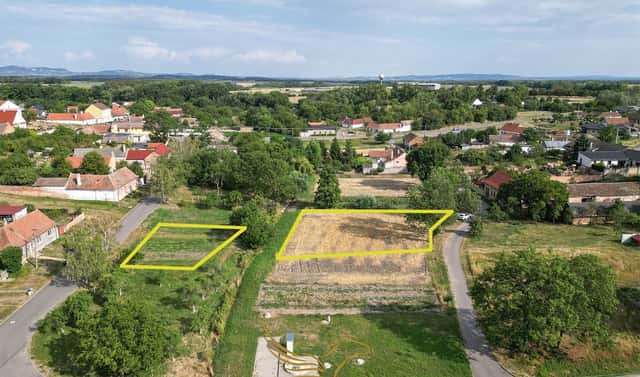 Prodej stavebního pozemku 1 615 m², Litobratřice, okres Znojmo