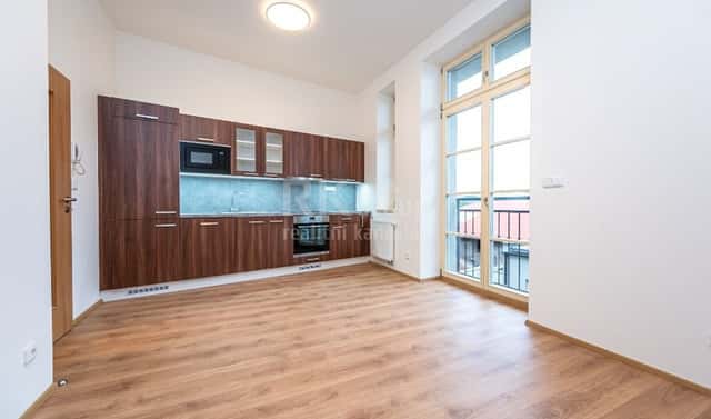 Pronájem bytu 2+kk 44 m², Komenského náměstí, Slaný, okres Kladno