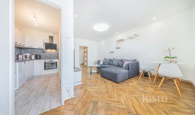 Prodej bytu 3+1 88 m², Biskupcova, Praha 3 – Žižkov