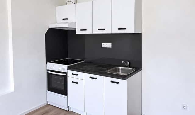 Pronájem bytu 1+kk 30 m², Na Truhlářce, Praha 8 – Libeň
