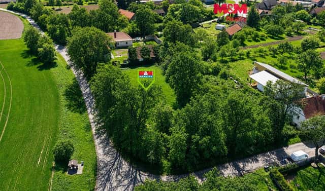 Prodej stavebního pozemku 2 212 m², Hostovlice, okres Kutná Hora