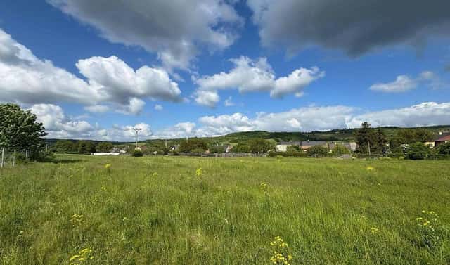 Prodej komerčního pozemku 6 880 m², Obrnice – České Zlatníky, okres Most