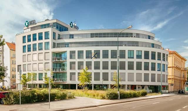 Pronájem obchodních prostor 346 m², Svornosti, Praha 5 – Smíchov