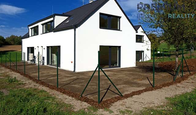 Prodej domu 102 m² s pozemkem 238 m², Pecínovská, Nové Strašecí, okres Rakovník