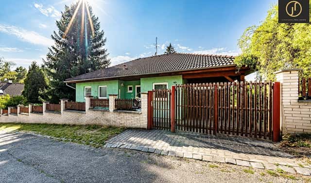 Prodej domu 83 m² s pozemkem 383 m², Tuchlovice – Srby, okres Kladno