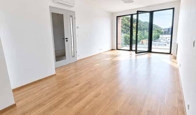 Pronájem bytu 2+kk 56 m², Švarcova, Praha 8 – Karlín