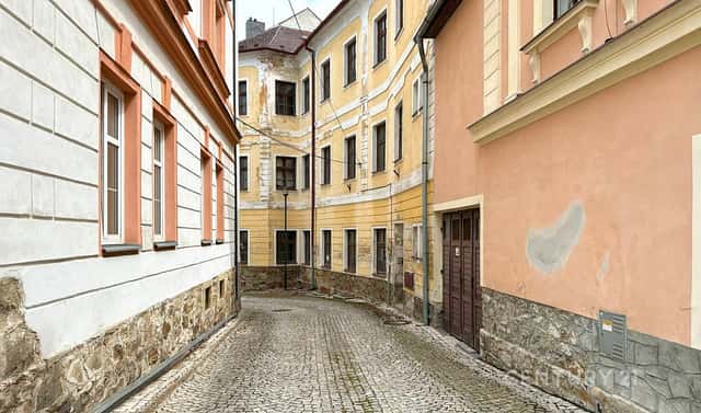 Prodej nájemního domu, činžáku 375 m², U Lázní, Vimperk – Vimperk II, okres Prachatice