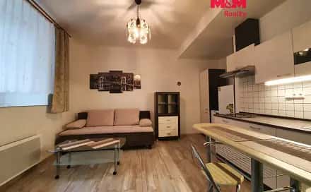 Pronájem bytu 1+kk 25 m², Legionářská, Olomouc