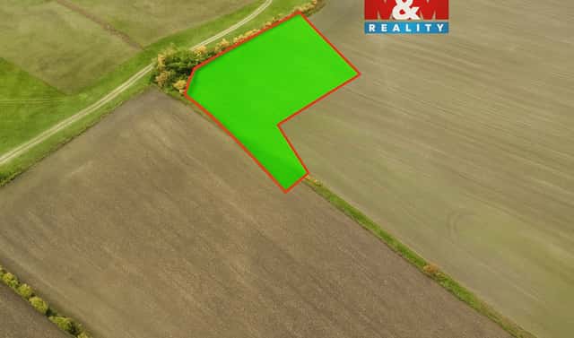 Prodej pole 7 125 m², Dolní Roveň – Komárov, okres Pardubice