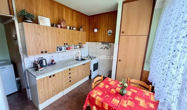 Pronájem bytu 2+1 54 m², Družstevní, Kralupy nad Vltavou – Lobeček, okres Mělník