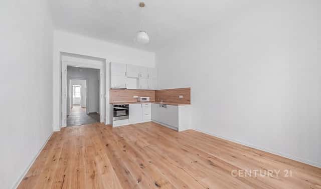 Pronájem bytu 2+kk 53 m², Sezimova, Praha 4 – Nusle