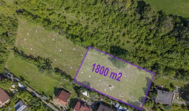 Prodej komerčního pozemku 1 800 m², Vonoklasy, okres Praha-západ