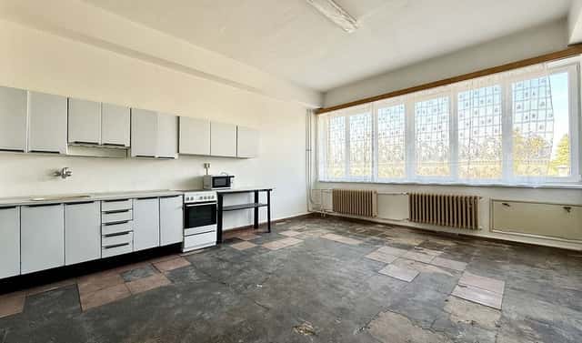 Pronájem kanceláře 26 m², Juliánovské náměstí, Brno – Židenice, okres Brno-město