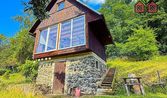 Prodej chaty/chalupy 40 m² s pozemkem 1 044 m², Dolní Zálezly, okres Ústí nad Labem