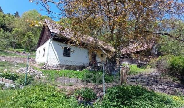 Prodej domu 110 m² s pozemkem 1 996 m², Bezděkov – Struhadlo, okres Klatovy