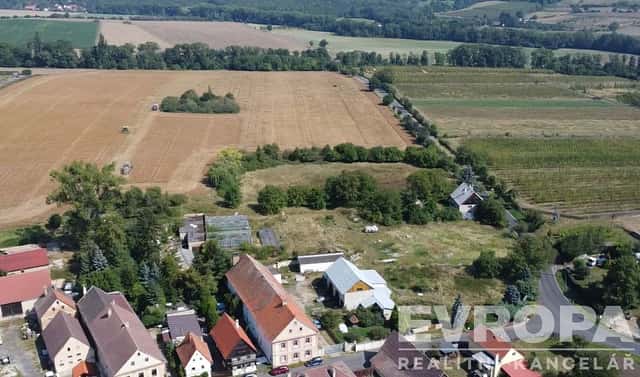 Prodej chaty/chalupy 1 180 m² s pozemkem 60 735 m², Ploskovice – Těchobuzice, okres Litoměřice