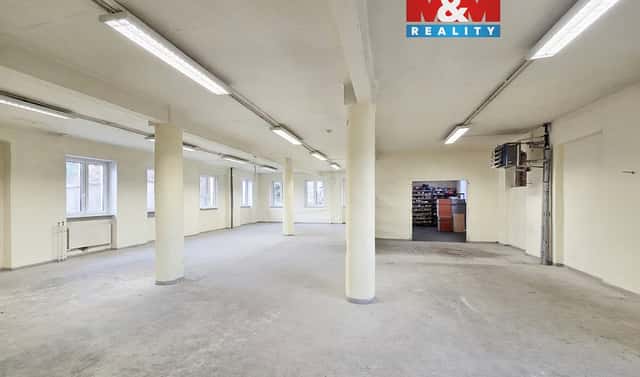 Pronájem obchodních prostor 157 m², Studentská, Karlovy Vary – Doubí