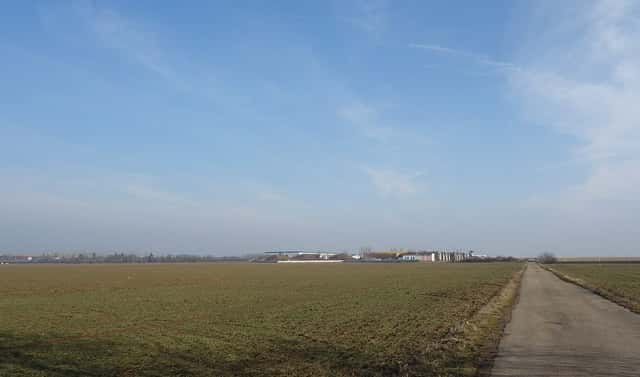Prodej komerčního pozemku 18 100 m², Brno – Tuřany, okres Brno-město