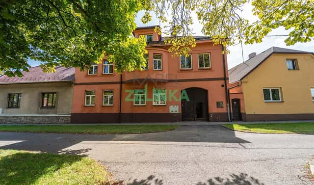 Prodej domu 511 m² s pozemkem 1 040 m², Tlustice, okres Beroun