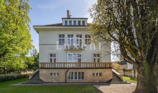 Prodej domu 726 m² s pozemkem 945 m², Heineho, Praha 6 – Bubeneč