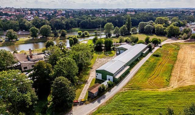 Pronájem skladovacích prostor 323 m², Hluchov, Brandýs nad Labem-Stará Boleslav – Stará Boleslav, okres Praha-východ